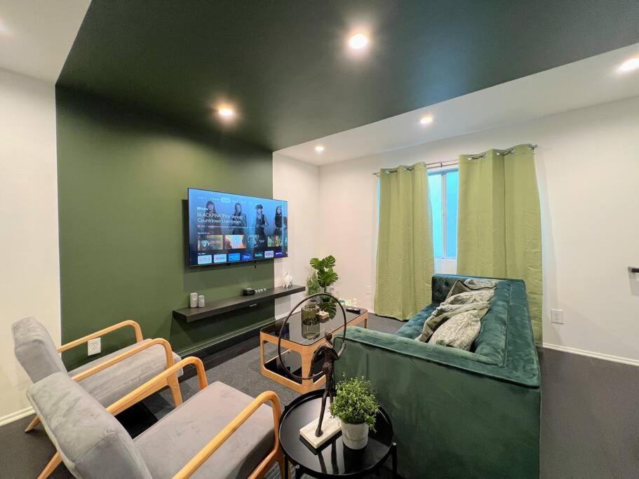 Hollywood Green Habitat Los Angeles Exterior photo